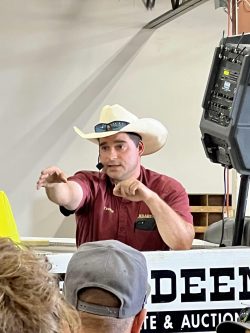 Travis Mayer - Auctioneer / Auction Prep
